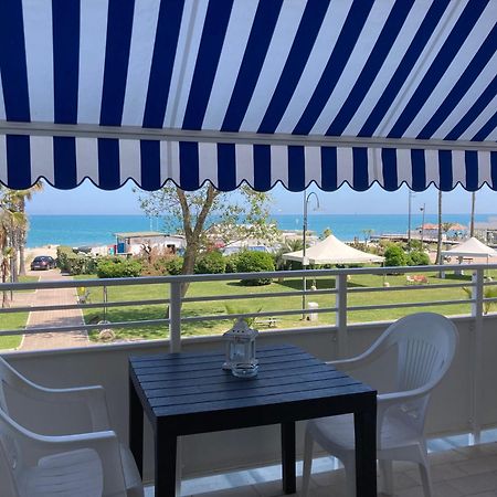 Hotel Promenade Porto SantʼElpidio Екстериор снимка