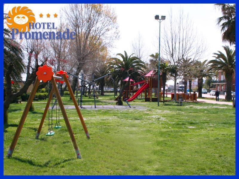 Hotel Promenade Porto SantʼElpidio Екстериор снимка