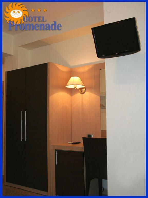 Hotel Promenade Porto SantʼElpidio Стая снимка
