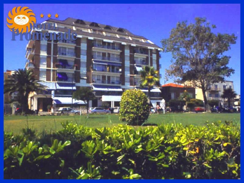 Hotel Promenade Porto SantʼElpidio Екстериор снимка
