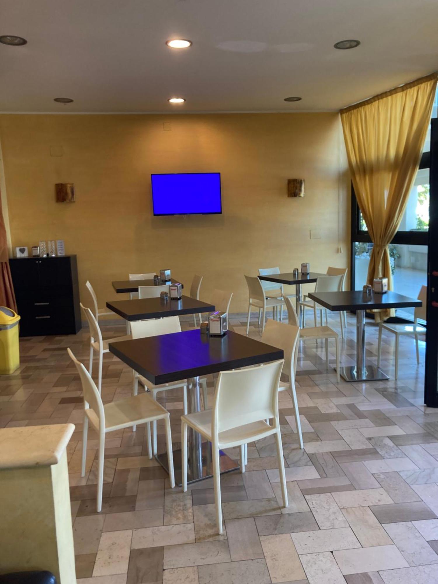Hotel Promenade Porto SantʼElpidio Екстериор снимка